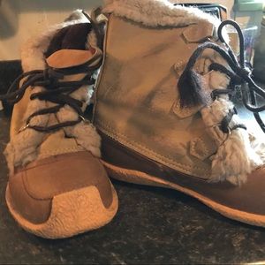 Vintage Canadian Nanook Sorel winter boots